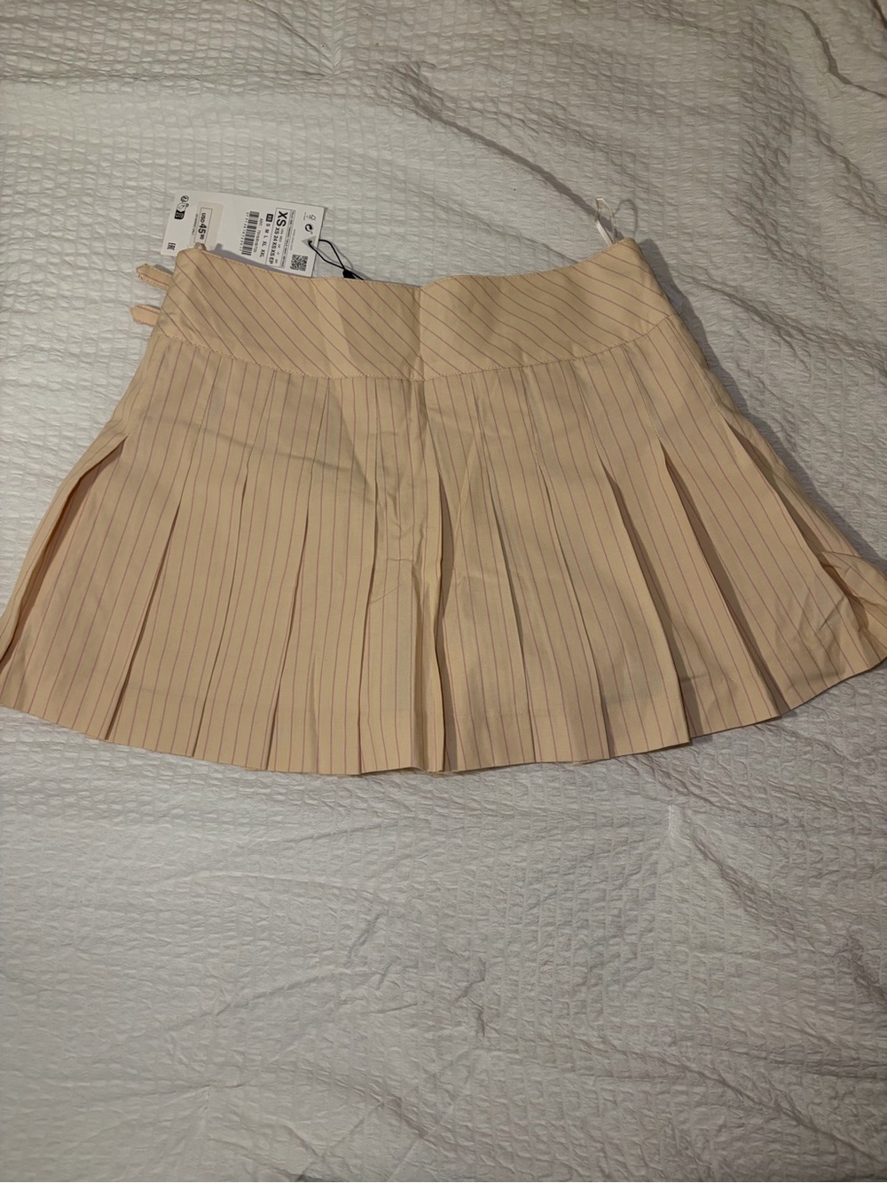 Zara Beige Mini Skirt with Pinstripe Pleats